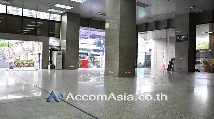 5  Office Space For Rent in Charoennakorn ,Bangkok BTS Krung Thon Buri at Thai Sri Tower AA13896